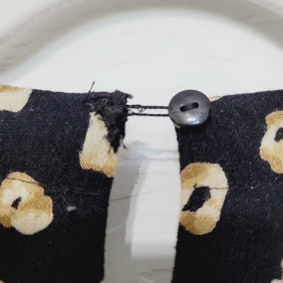 NWT Sara Michelle Black Blouse Size Small - Picture 9 of 11